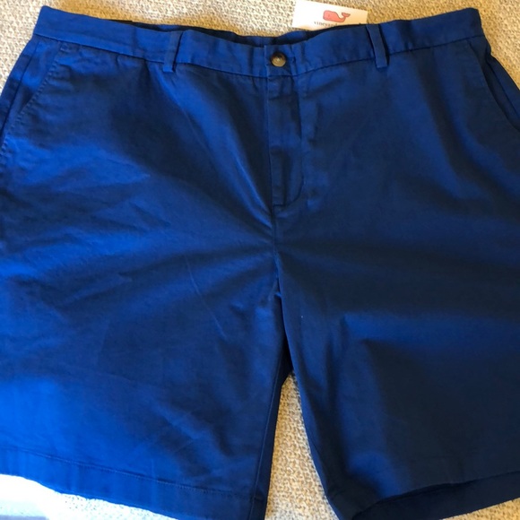 Vineyard Vines Breaker Shorts - Picture 1 of 5